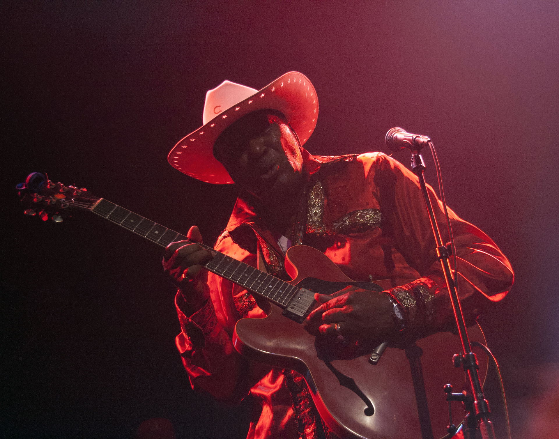 Tijdens de jubileumeditie van het Bluesfestival in De Tamboer speelde Eddy Clearwater.